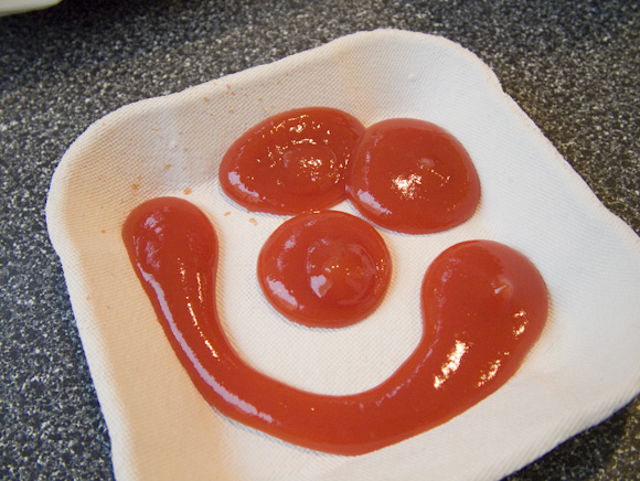  smiling tomato sauce