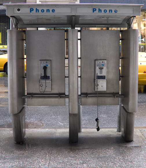  telephone booth on 5th avenue